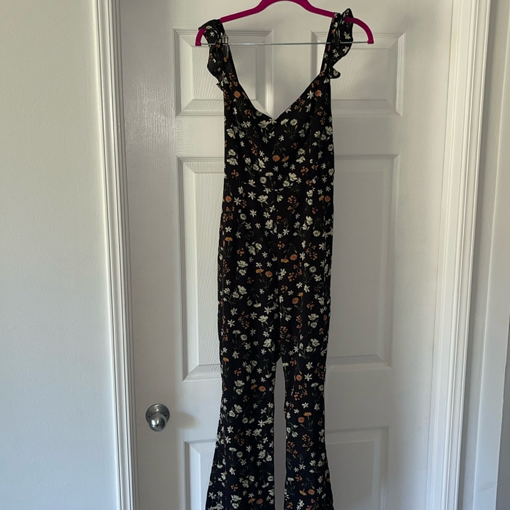 Floral pattern jumpsuit